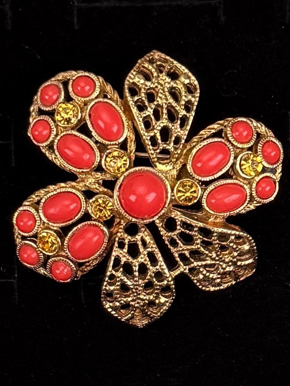 Vintage Gold Tone Red Cabochon Rhinestone Flower Brooch Pin